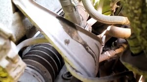 Источник запаха паленой резины Лада Гранта