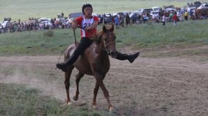 финиш заезды 2, 3,  Наадым конные скачки, Тыва