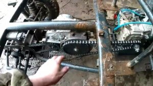 Муравей с двигателем от мотоблока.Переделал привод с ремней на цепь.