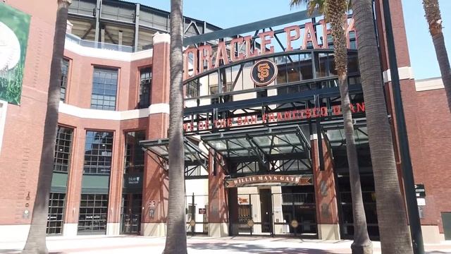 三藩市SF GIANTS 巨人棒球隊主場Oracle Park甲骨文棒球場 смотреть онлайн