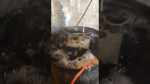 Простая мойка деталей в гараже