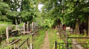 Киев. Прогулка. Байковое кладбище. Старое кладбище в центре города.