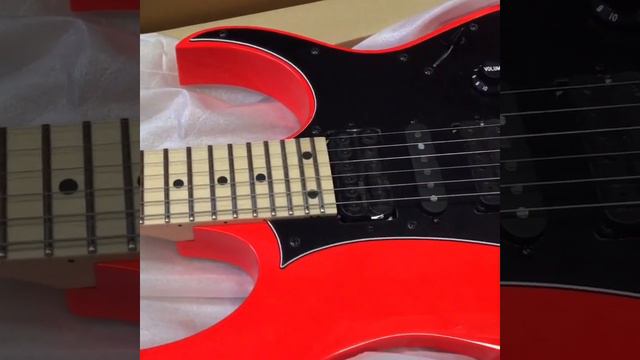 Unboxing Ibanez Genesis RG550 Road Flare Red смотреть онлайн