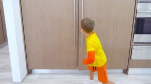 Влад и Никита первый день в школе. 1080