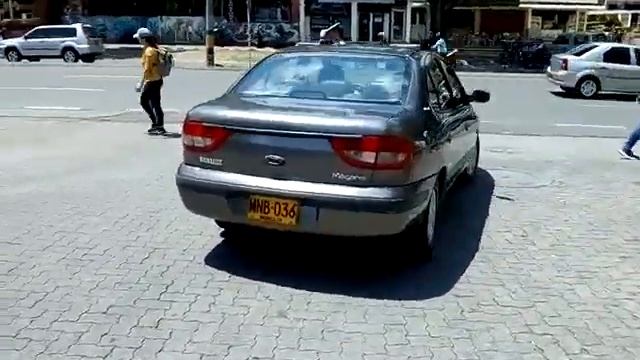 RENAULT MEGANE CLASSIC смотреть онлайн