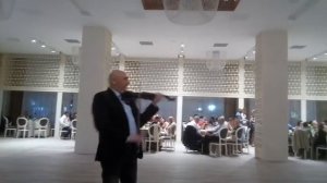 Румынский скрипач нереально зажигает