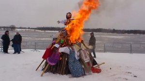 Сжигание чучела