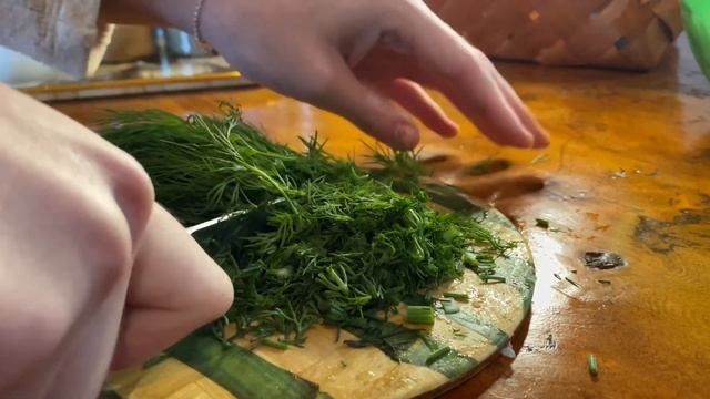 Чебуреки с мясом. СОЧНЫЕ и хрустящие чебуреки. смотреть онлайн