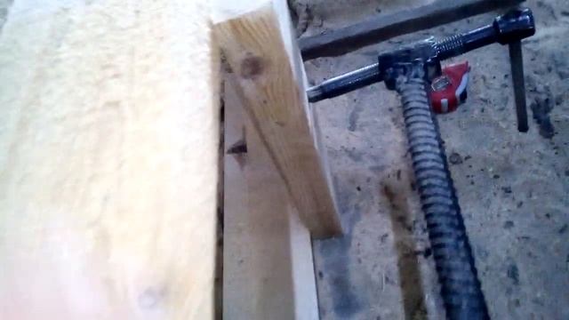 Распиловка 50 доски на пилораме на 2 части смотреть онлайн