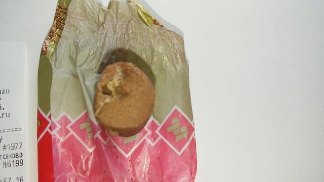 0:45  Конфеты Рот Фронт с личинками - часть 2