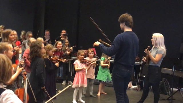 Spilagleði Með Grétu Salóme Og Alexander Rybak