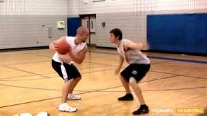 КАК В БАСКЕТБОЛЕ ОТОБРАТЬ МЯЧ У СОПЕРНИКА БЕЗ ФОЛА