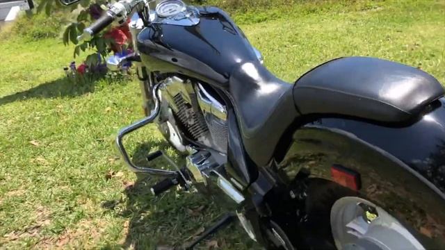 2010 HONDA SHADOW SABRE 1300 смотреть онлайн