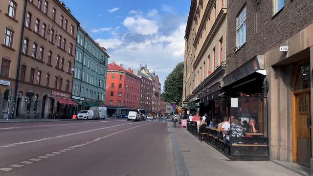Stockholm Walks: Lively Neighborhood To Fantastic View. Södermannagatan To Fjällgatan.