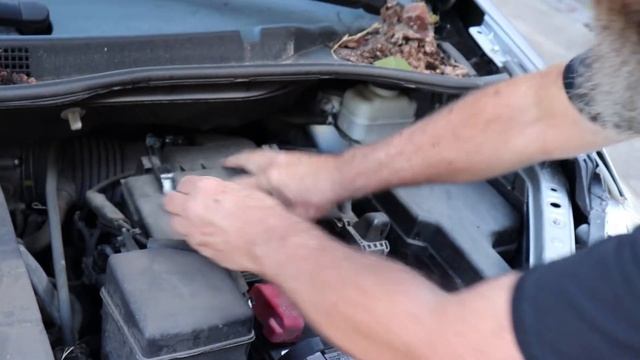 How To Clean Your Car Air Filter in 3 Easy Steps смотреть онлайн