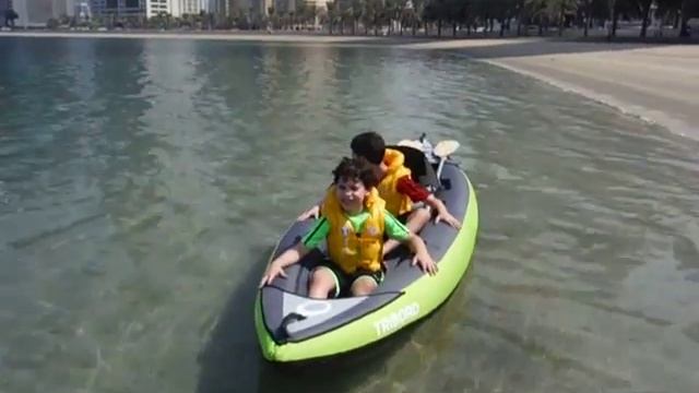Dubai Kayak - UAE My Kids Having Fun With their Kayak смотреть онлайн