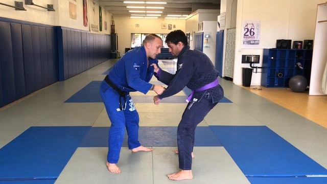 HOW TO PULL GUARD IN BJJ PROPERLY! (Closed Guard)