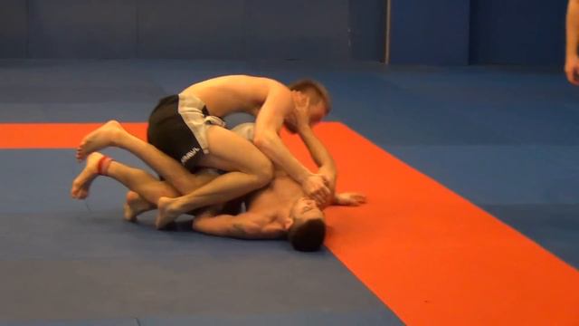 Bjarni K vs Hamilton Mjölnir open 2012 смотреть онлайн