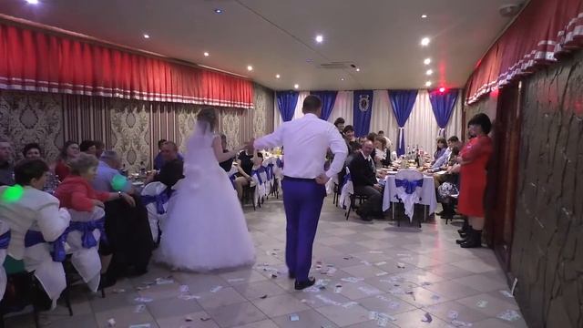 первый танец мужа и жены !!! смотреть онлайн