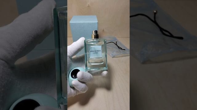 A Milano Armani Prive. Стойкие и свежие женские духи Армани Милано Прайв. смотреть онлайн