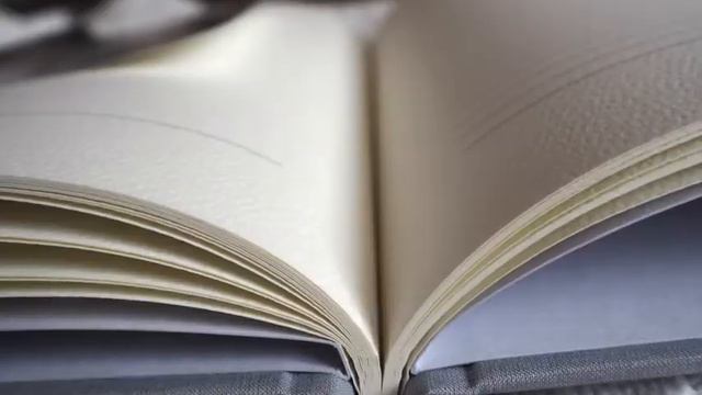 Альбом малыша История начинается смотреть онлайн