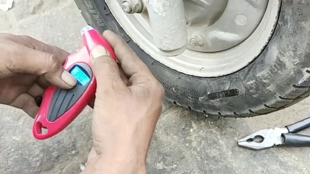 Digital Tire Gauge