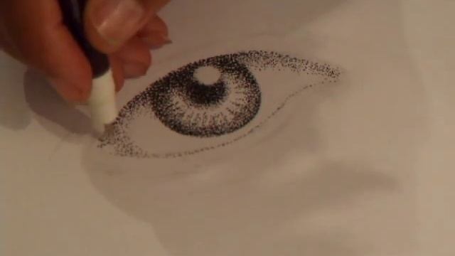 Drawing an eye in stipple dots 3 - Tony Nero смотреть онлайн
