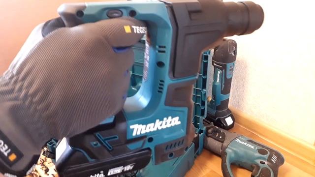 мой набор аккумуляторного инструмента макита-Аккумуляторный перфоратор Makita DHR171 смотреть онлайн