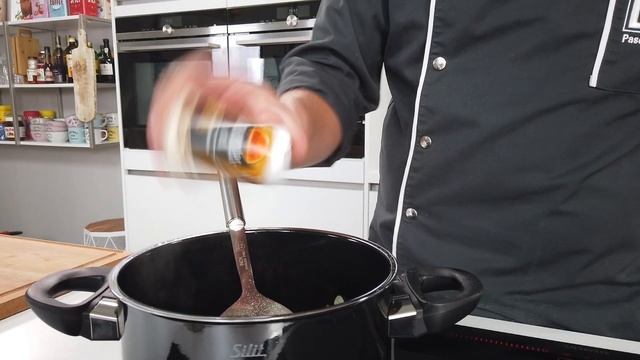Curry-Kokossuppe mit Shiitake Pilzen | Live & Lecker смотреть онлайн