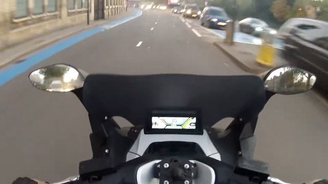 Riding my BMW C Evolution смотреть онлайн