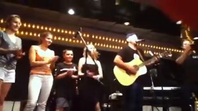 Scott Grimes смотреть онлайн