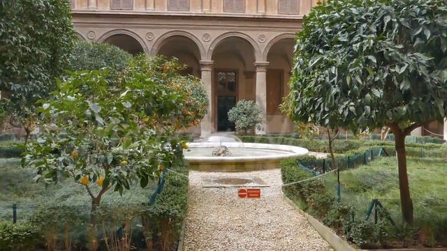Glitch effect. Courtyard Gallery Doria - Pamphili. Zoom. Rome, Italy смотреть онлайн