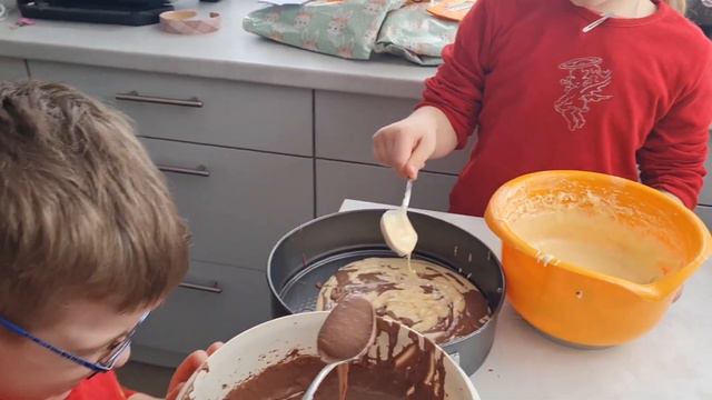 Мы снова с вами🤗 Запоздалый влог/ Будни многодетной семьи в Германии смотреть онлайн