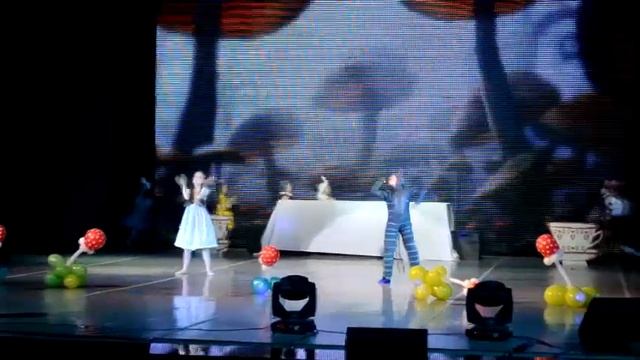 Алиса в стране чудес от Винт Клаб смотреть онлайн