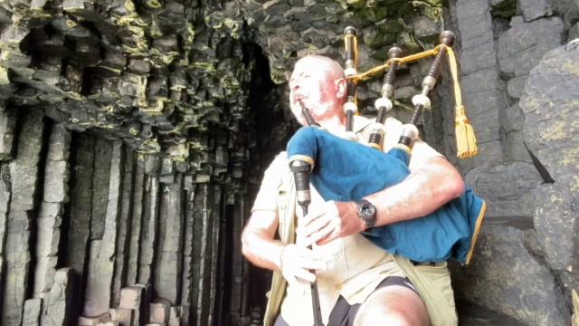 Piping 100 2023 Day 47, The Piper's Cave (and more!) In Fingal's Cave, Staffa смотреть онлайн