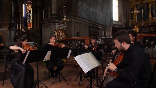 Mozart, Quintet K581 - 1 mov смотреть онлайн