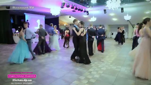 "Выпускной вечер" c Лизой Кошляк от студии стильных праздников "25-час " в рубрике «Teen`s Club». смотреть онлайн