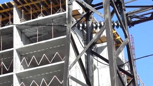 Стройка дома пр.Дзержинского 32а 05-04-2015 смотреть онлайн