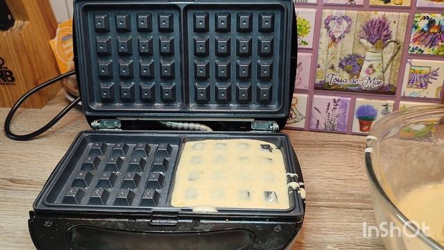 How To Make The Best Waffles ! Breakfast Waffles ! Waffle Maker