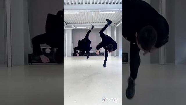 сальто.mp4 смотреть онлайн