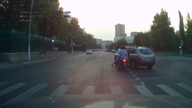 Вот так не любят мопедистов смотреть онлайн