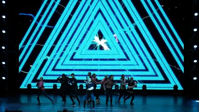 1 9 253 WannaOne Never, команда BIGCITYLIFE, Воронеж танец смотреть онлайн