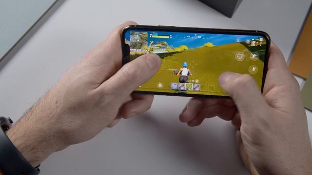 Что в iPhone 11 PROфессионального? Обзор iPhone 11 Pro смотреть онлайн