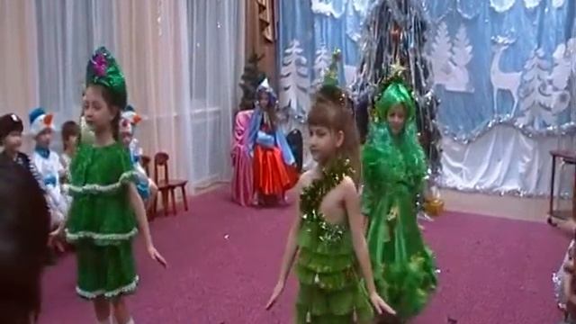 танец елочек