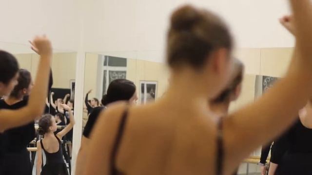 Мастер-класс Рамиля Мехдиева в школе Гранд Балет смотреть онлайн