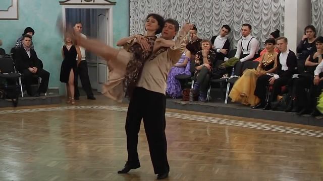 Танго А.Курдюмов и Е.Сливка смотреть онлайн