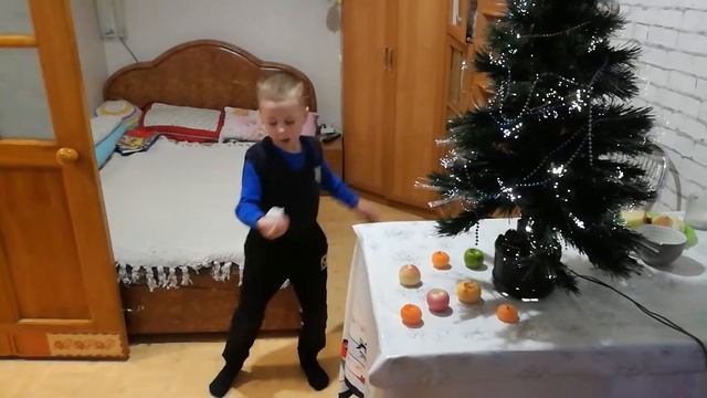 Рождество Танец для мамы смотреть онлайн