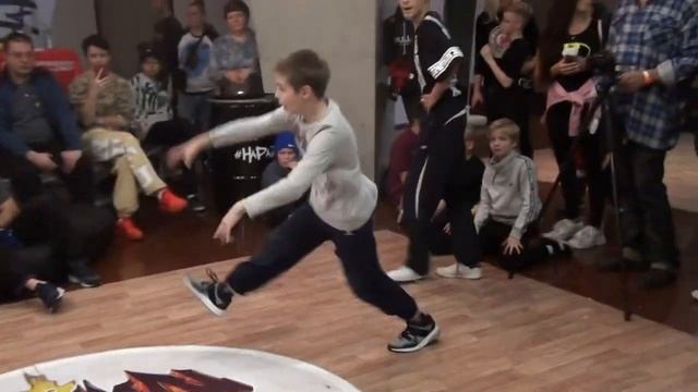 AUTUMN WARS Kids 10-13. Мощь Стиля. Рони 2 круг смотреть онлайн