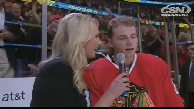 Patrick Kane the Rockstar! post game at the UC from Game 3 смотреть онлайн