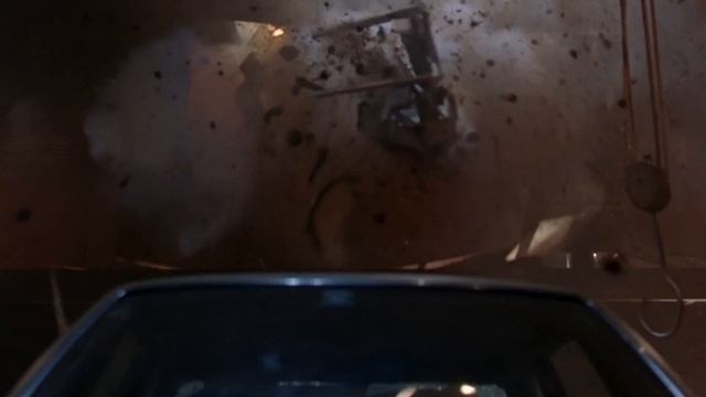 Кикбоксёр 1989 г. (Поединок продолжается. Зен и Уинстон помогают Эрику бежать) смотреть онлайн